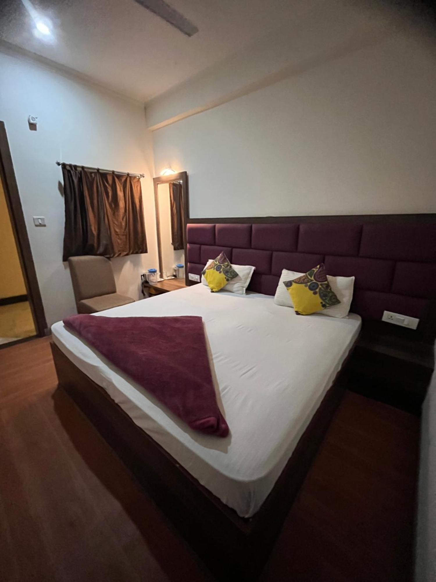 Hot - House Of Travellers Taj View Hostel Agra  Luaran gambar