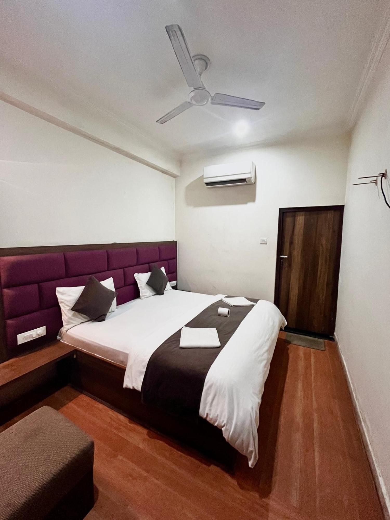 Hot - House Of Travellers Taj View Hostel Agra  Luaran gambar